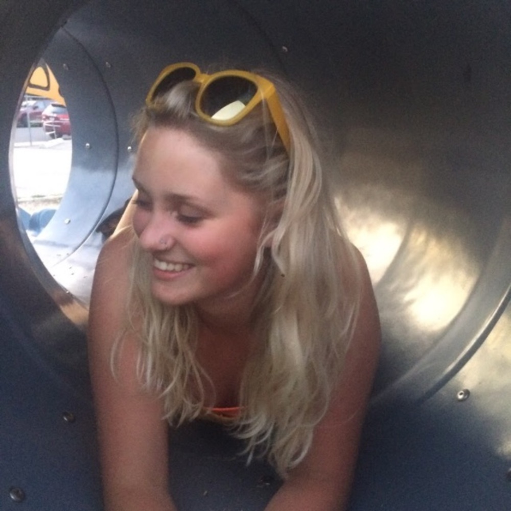 Meet your Posher, Abby